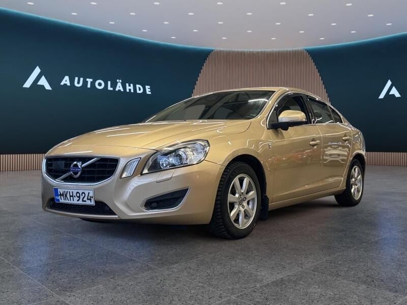 Käytetty 2010 Volvo S60 Summum Sedan | 12 470 € (Perustarjous) - Kuva 1/3