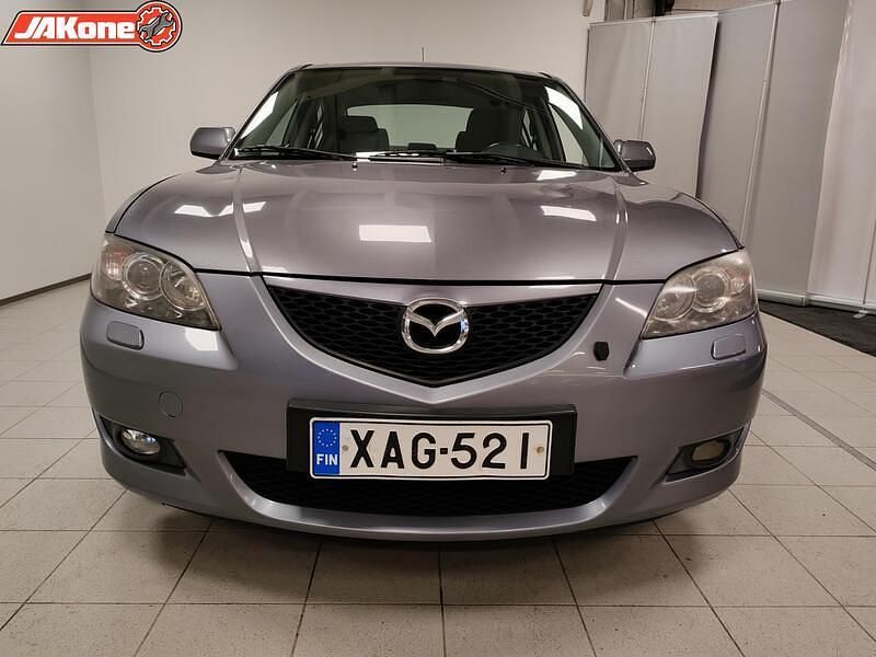 Käytetty Mazda 3 150 HP (110 kW) 2005 Sedan