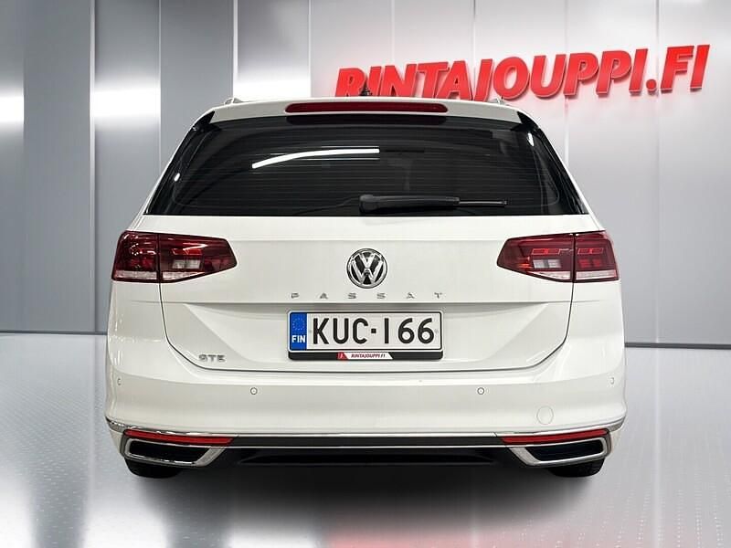 Käytetty VW Passat GTE 218 HP (160 kW) 2020 Valkoinen Farmari