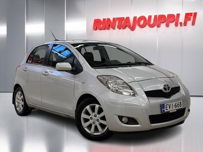 Käytetty Toyota Yaris Edition 99 HP (72 kW) 2011 Viistoperä