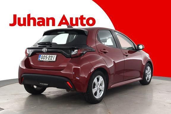 Käytetty Toyota Yaris Multidrive S 125 HP (91 kW) 2021 Punainen Viistoperä