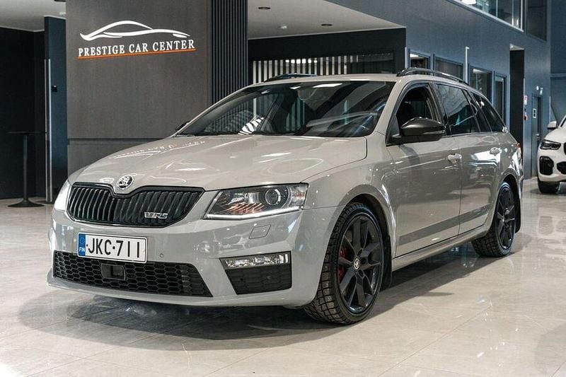 Käytetty Skoda Octavia RS 220 HP (161 kW) 2017 Farmari