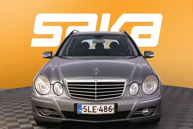 Käytetty Mercedes E200 136 HP (100 kW) 2009 Farmari