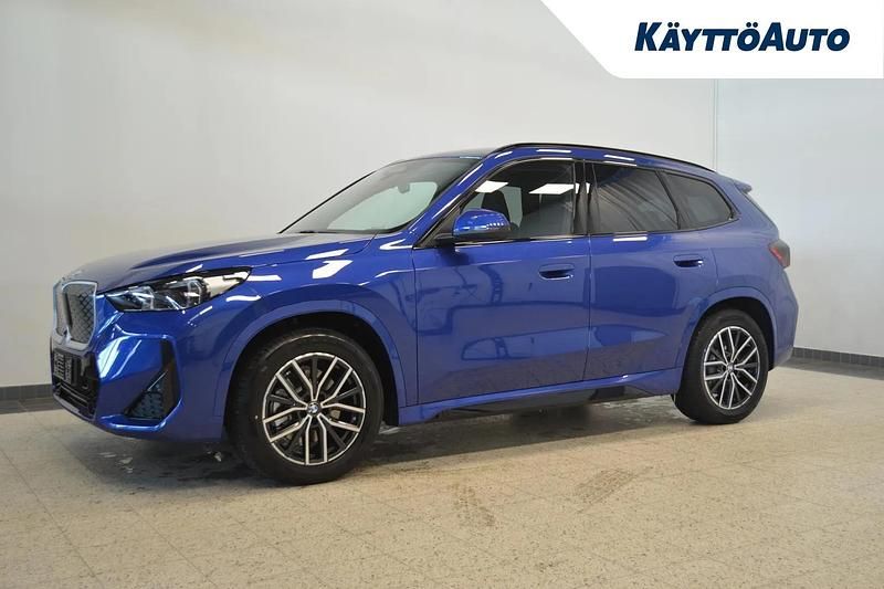 Uusi BMW iX1 Comfort Edition 230 kW (313 HP) 2026 Portimao blue Katumaasturi