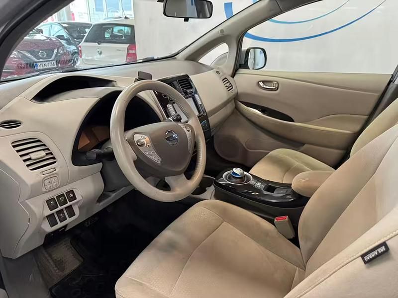 Käytetty Nissan Leaf 2013 Viistoperä