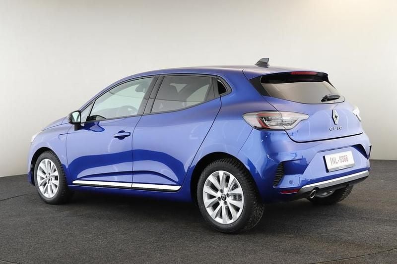 Käytetty Renault Clio V Techno 91 HP (66 kW) 2025 Viistoperä