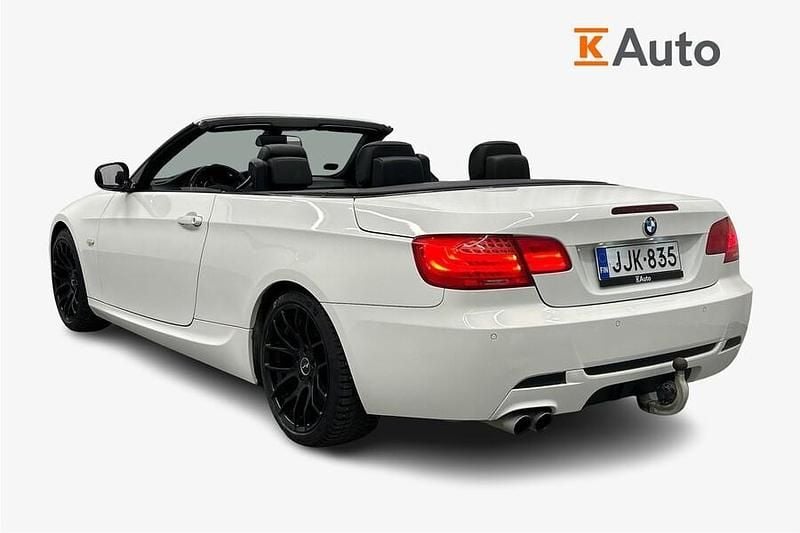 Käytetty BMW 330 Cabriolet M Sport 245 HP (180 kW) 2012 Avoauto