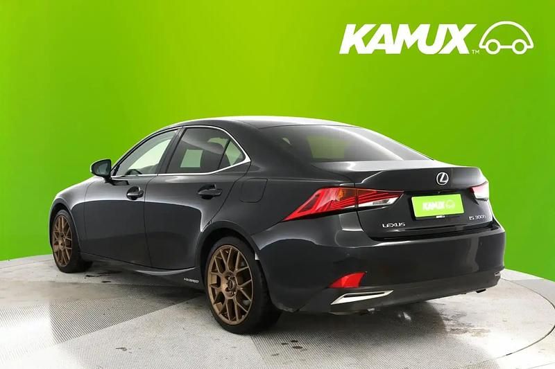 Käytetty Lexus IS300h Executive Line 181 HP (133 kW) 2020 Musta Sedan