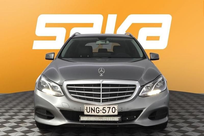 Käytetty Mercedes E200 Business 136 HP (100 kW) 2015 Farmari