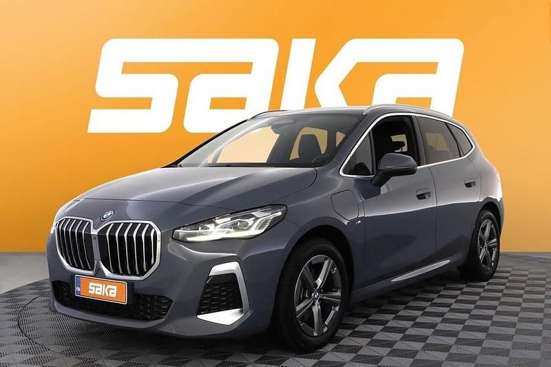 Käytetty BMW 225 Active Tourer M Sport 245 HP (180 kW) 2024 Tila-auto