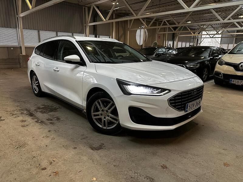 Käytetty 2022 Ford Focus Titanium Farmari | 14 900 € (Perustarjous) - Kuva 1/4