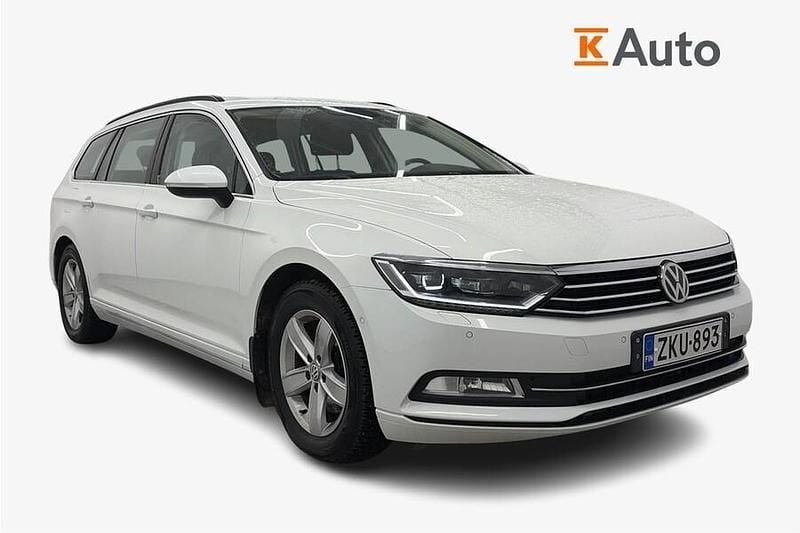 Käytetty VW Passat Comfortline 150 HP (110 kW) 2016 Valkoinen Farmari