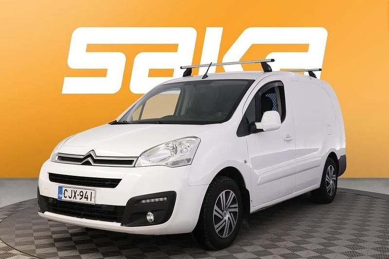 Käytetty Citroën Berlingo 99 HP (72 kW) 2015 Tila-auto