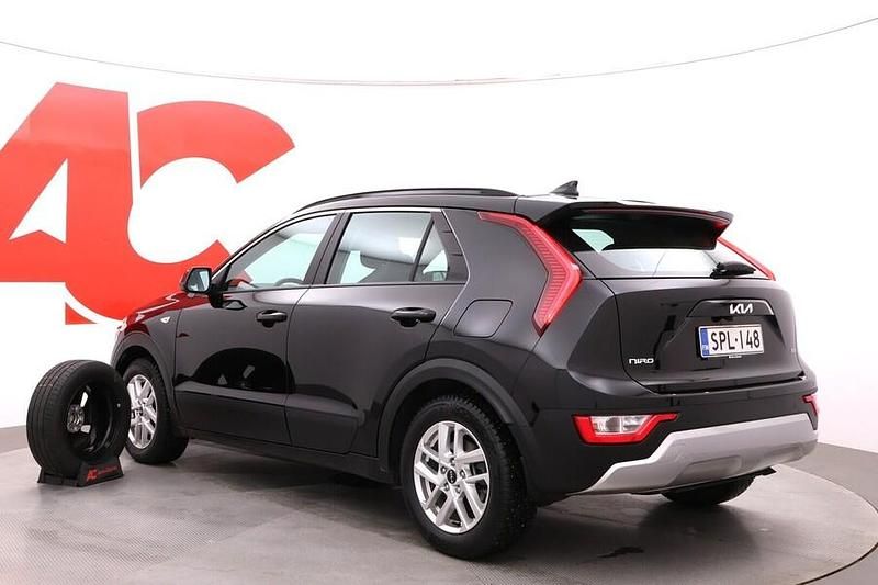 Käytetty Kia Niro LX 140 HP (102 kW) 2023 Katumaasturi