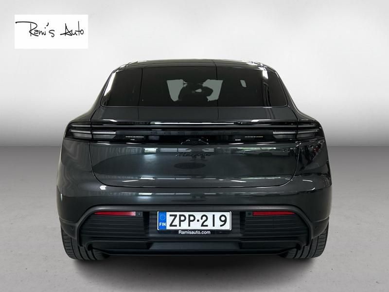 Käytetty Porsche Macan 300 kW (408 HP) 2025 Harmaa Katumaasturi