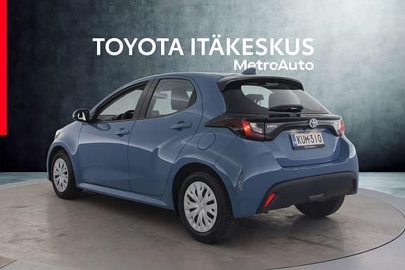 Käytetty Toyota Yaris Active 114 HP (83 kW) 2021 Sininen Viistoperä