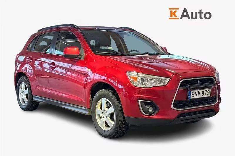 Käytetty Mitsubishi ASX Invite 114 HP (83 kW) 2016 Punainen Katumaasturi