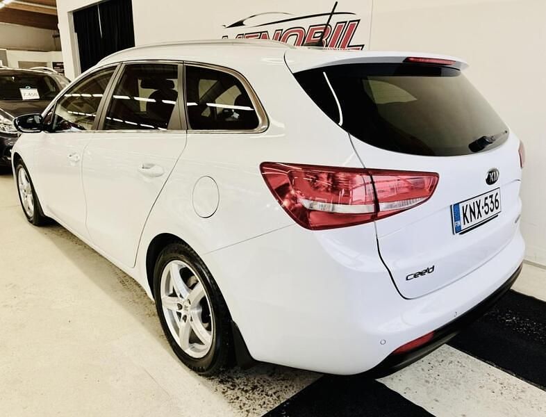 Käytetty Kia Ceed Sportswagon EX 120 HP (88 kW) 2016 Farmari