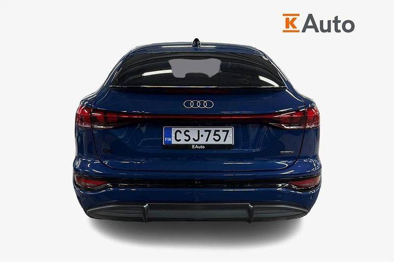 Käytetty Audi Q6 Sportback e-tron 285 kW (388 HP) 2025 Sininen Katumaasturi