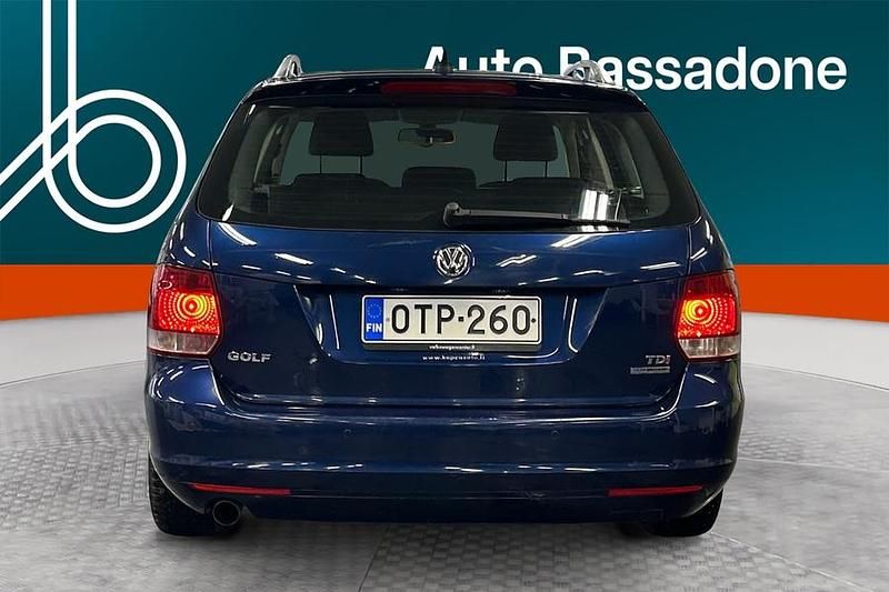 Käytetty VW Golf VII Highline 105 HP (77 kW) 2012 Farmari