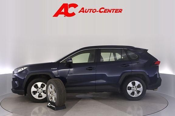 Käytetty Toyota RAV4 Active 215 HP (158 kW) 2019 Sininen Katumaasturi