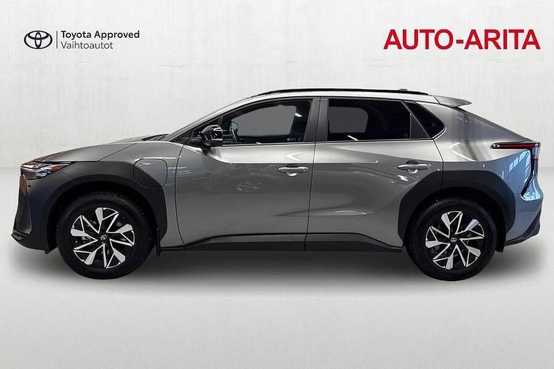 Käytetty Toyota bZ4X Edition 2024 Harmaa Katumaasturi