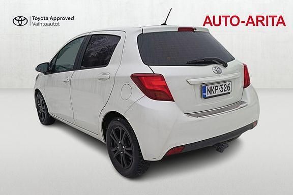 Käytetty Toyota Yaris Multidrive S 98 HP (72 kW) 2017 Valkoinen Viistoperä