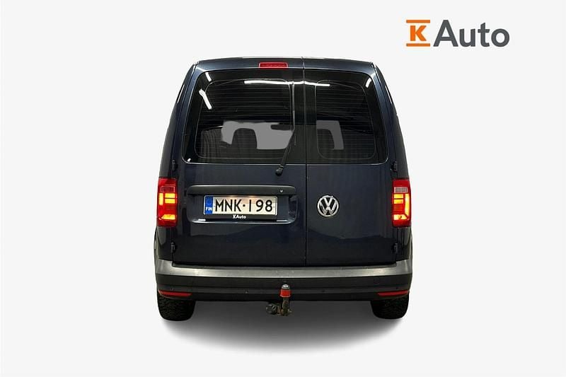 Käytetty VW Caddy 102 HP (75 kW) 2018 Sininen Tila-auto