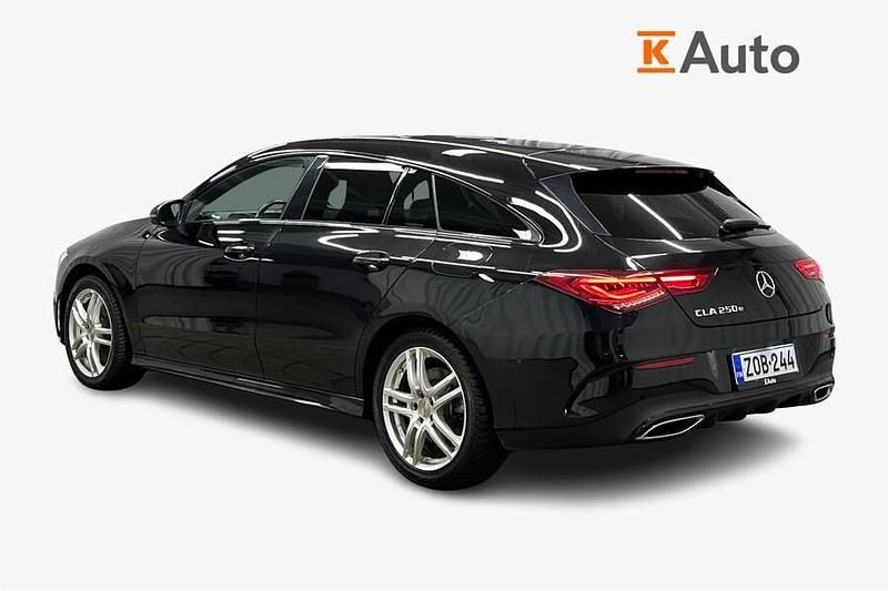 Käytetty Mercedes CLA250e Business 160 HP (117 kW) 2022 Sedan