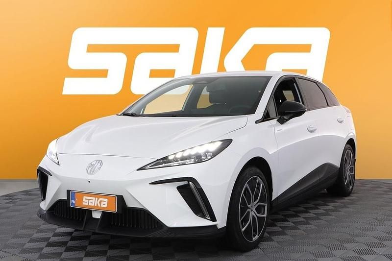 Käytetty MG MG4 EV Luxury 150 kW (204 HP) 2023 Viistoperä