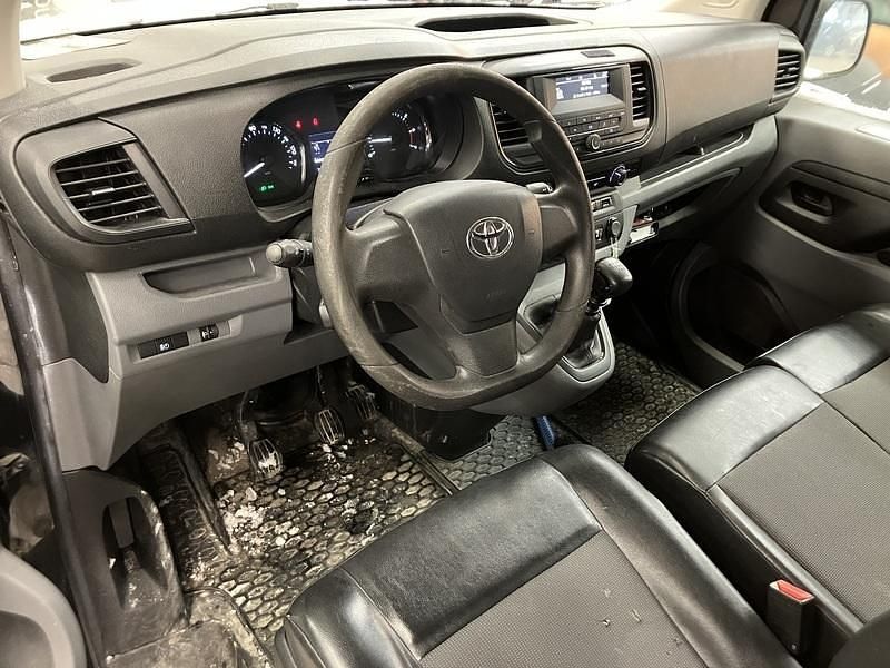 Käytetty Toyota Proace 122 HP (89 kW) 2018 Tila-auto