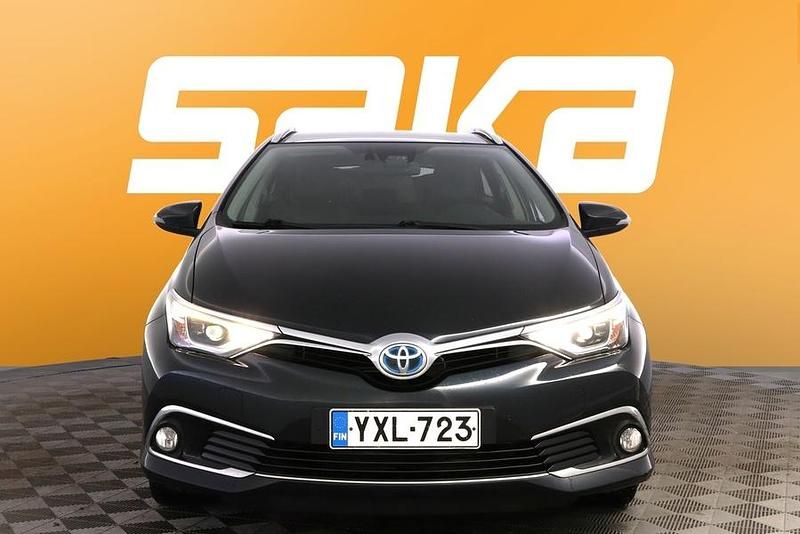 Käytetty Toyota Auris Touring Sports Style 99 HP (72 kW) 2015 Farmari