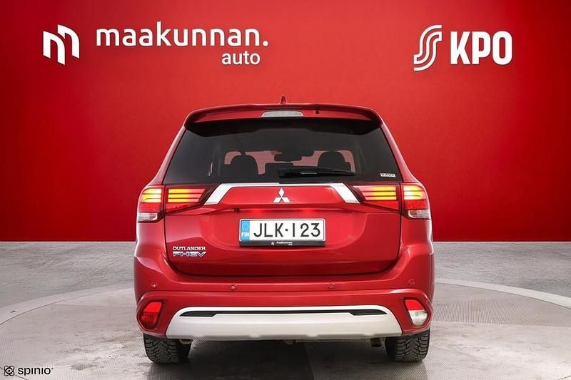 Käytetty Mitsubishi Outlander P-HEV Intense 135 HP (99 kW) 2019 Punainen Katumaasturi