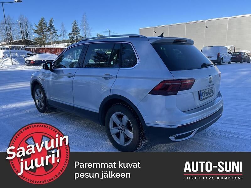 Käytetty VW Tiguan Style 245 HP (180 kW) 2021 Hopea Katumaasturi