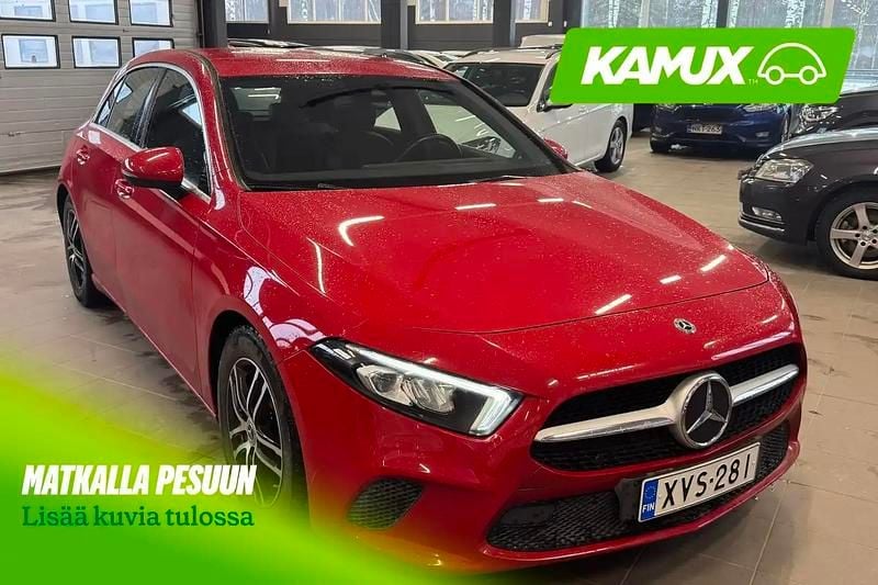 Käytetty Mercedes A180 Business 136 HP (100 kW) 2019 Punainen Sedan