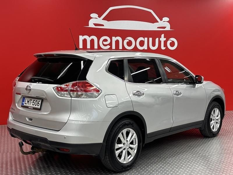 Käytetty Nissan X-Trail Acenta 131 HP (96 kW) 2016 Katumaasturi