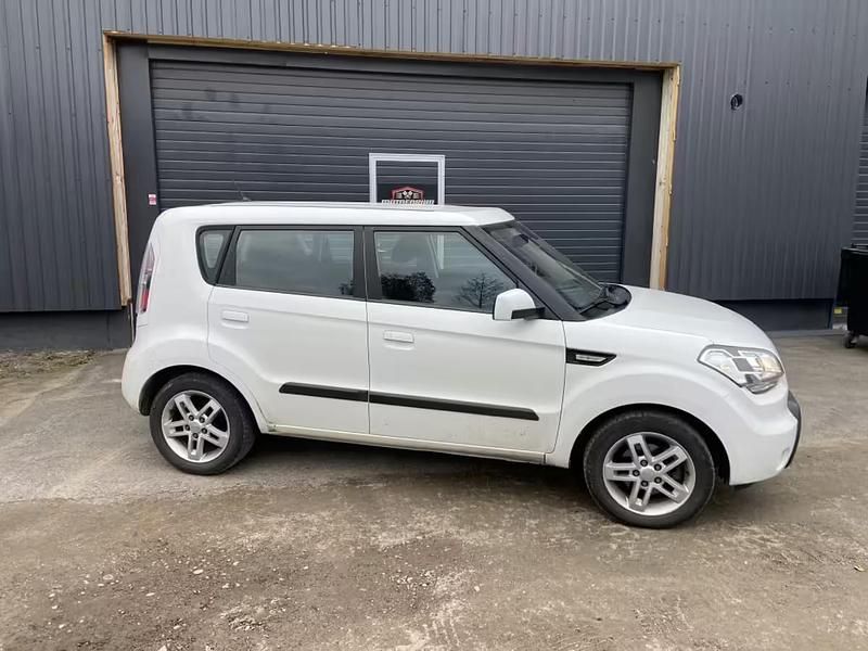 Käytetty Kia Soul 2010 Katumaasturi