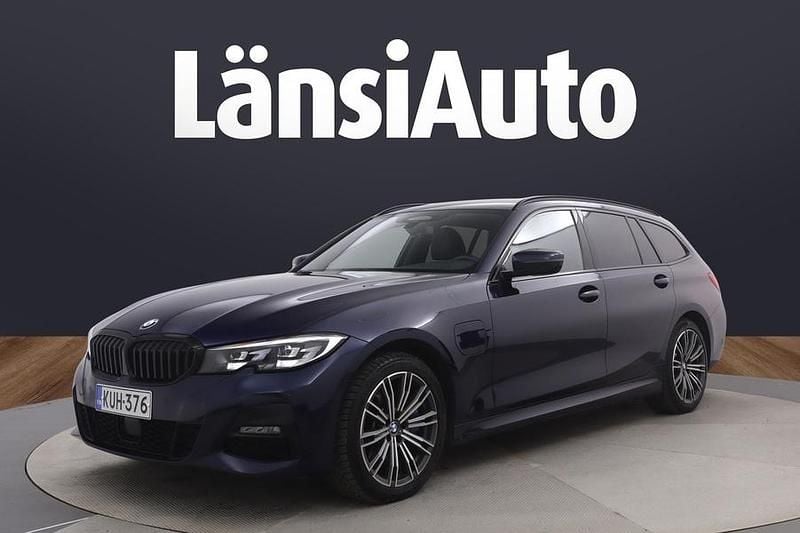 Käytetty 2021 BMW 330e M Sport Farmari | 30 890 € (Perustarjous) - Kuva 1/1