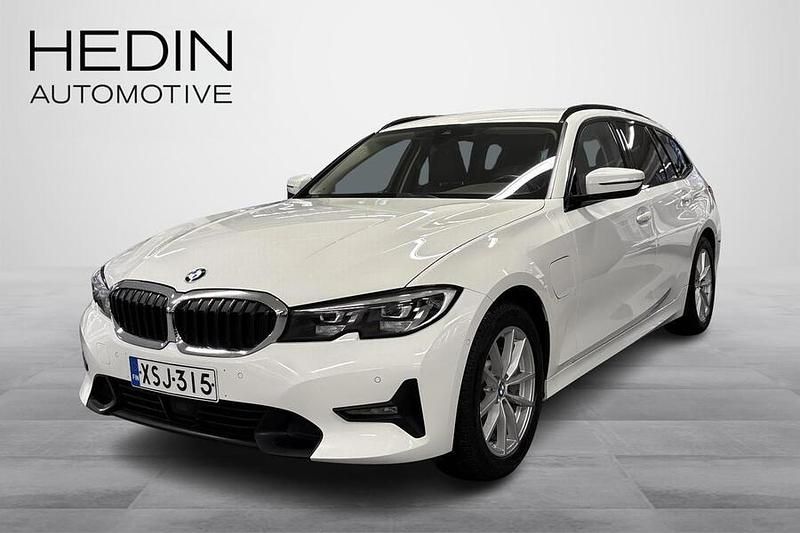 Käytetty BMW 330e Sport Line 292 HP (214 kW) 2021 Farmari