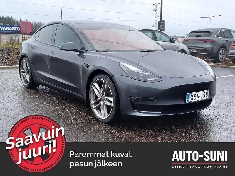 Käytetty 2023 Tesla Model 3 Performance Sedan | 34 490 € (Perustarjous) - Kuva 1/3