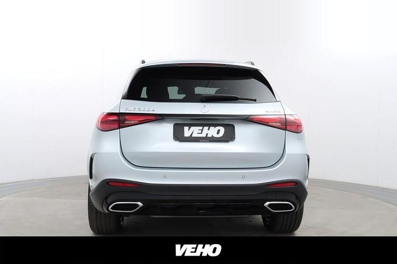 Käytetty Mercedes GLC300e Business 313 HP (230 kW) 2025 Harmaa Katumaasturi