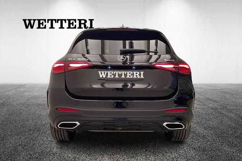 Käytetty Mercedes GLC300e Advanced Plus 313 HP (230 kW) 2024 Katumaasturi