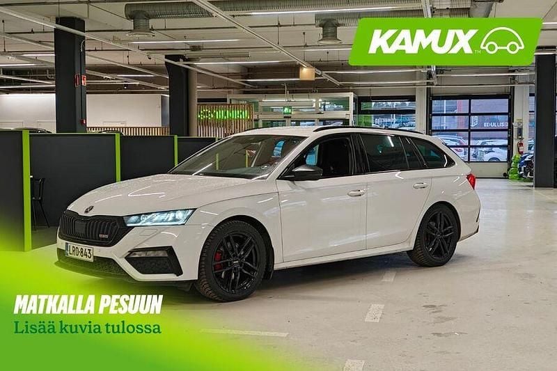 Valkoinen Käytetty 2022 Skoda Octavia RS Farmari | 29 800 € (Kallis) - Kuva 1/4