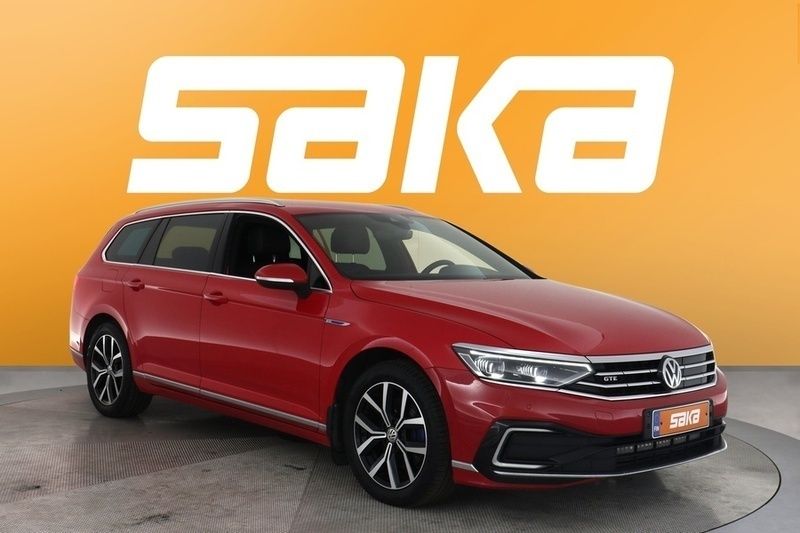Punainen Käytetty 2020 VW Passat GTE Farmari | 17 800 € (Perustarjous) - Kuva 1/3