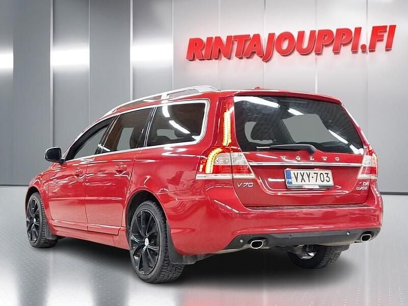 Käytetty Volvo V70 Standard 181 HP (133 kW) 2016 Punainen Farmari