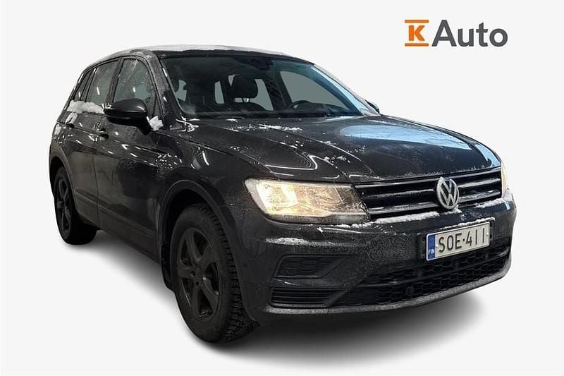 Käytetty VW Tiguan Trendline 150 HP (110 kW) 2018 Harmaa Katumaasturi