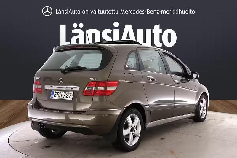 Käytetty Mercedes B200 2008 Tila-auto