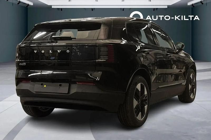 Uusi Volvo EX30 Core 11 kW (15 HP) 2026 Metallimusta Katumaasturi