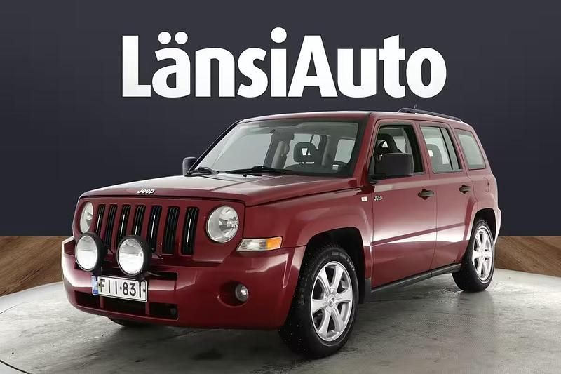 Käytetty Jeep Patriot 2010 Katumaasturi