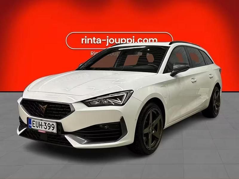 Valkoinen Käytetty 2021 Cupra Leon Farmari | 24 880 € (Perustarjous) - Kuva 1/4